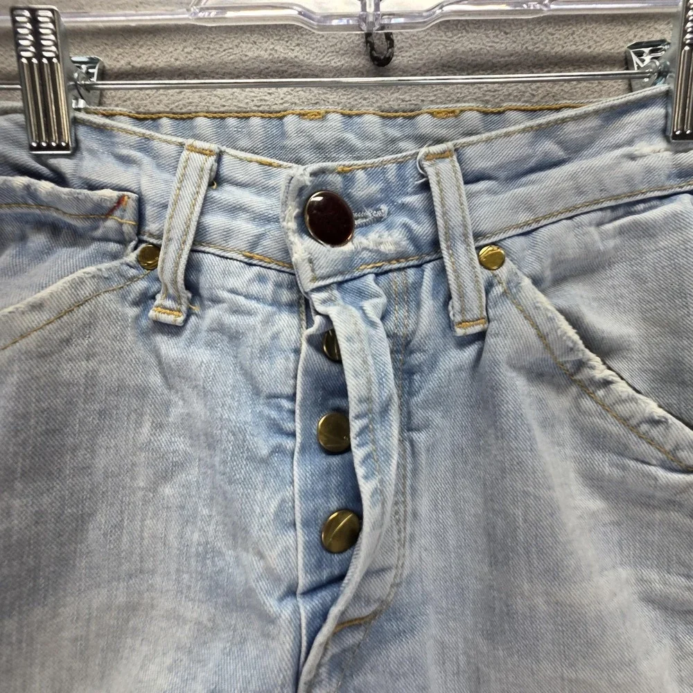 Levis 11767 important